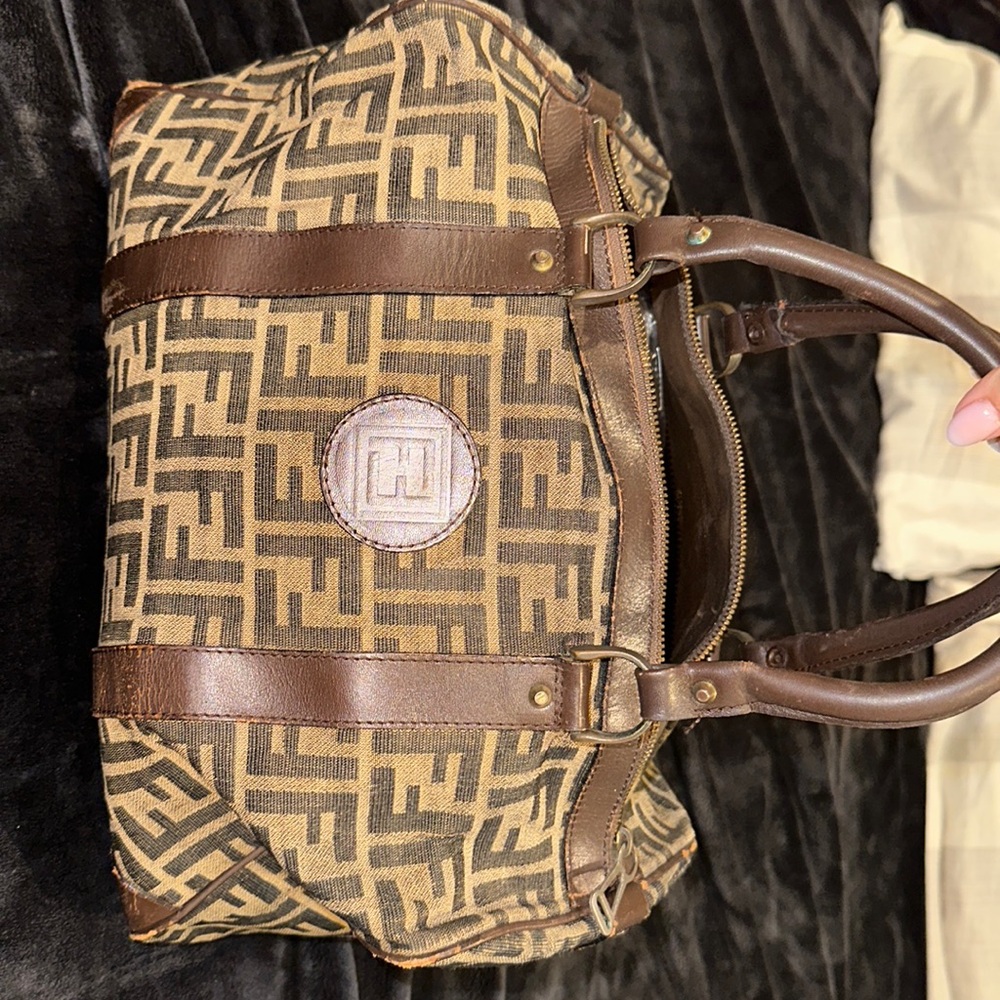 🛍️BLACK FRIDAY DEAL🛍️ Pre-loved AUTHENTIC Small Fendi Duffle bag